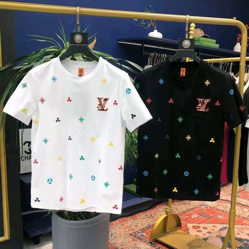 European and American Light Luxury High-end Embroidery Short Mens Trendy Brand Cool Round Neck Regular Shoulder T-shirt Summer Fashion Casual Half Sle