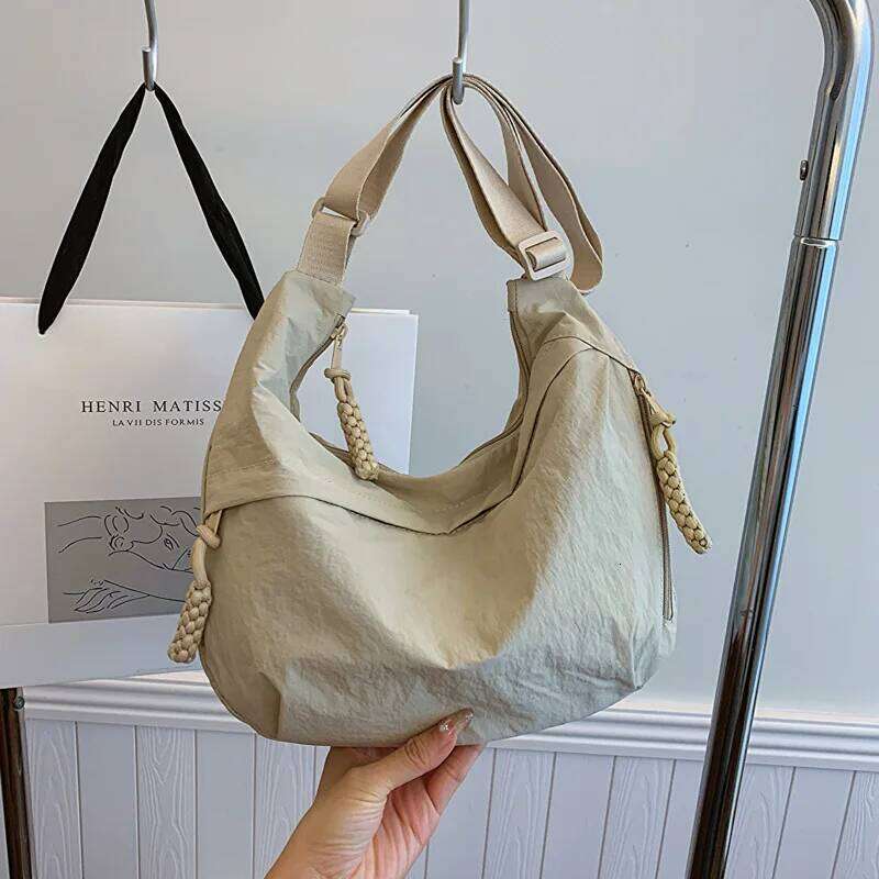 Fashionable And Minimalist Korean Version Dumpling Popular This Year New High Quality Shoulder Bag Large Capacity Tote Cr XIU LAI SI