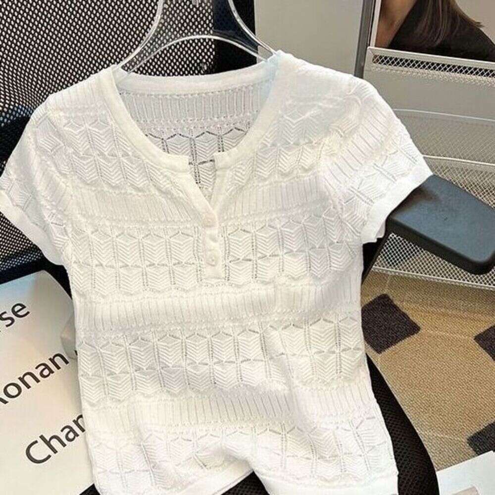 Summer New Vintage French Hollow V-Neck Sleeve Knit Sweater For Women, Sweet And Spicy Girl Short Pullover Top