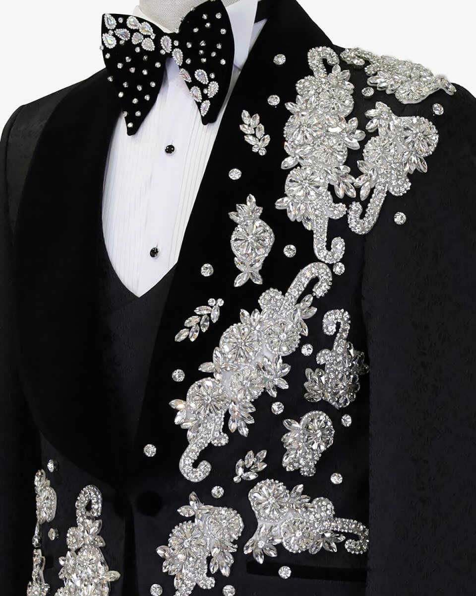 Designer Appliques Wedding Suits For Groom Shawl Lapel Single Breasted Tuxedos 3 Pcs Jacket Pants Vest Party Prom Customized