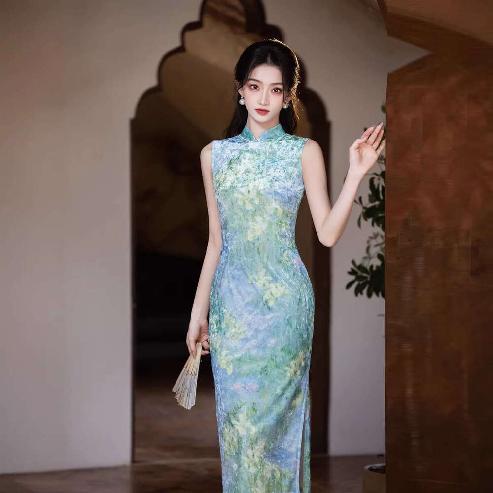 2026 Retro New Chinese Style Gold Diamond Velvet Modified Sleeveless Cheongsam For Artistic Girls, Slim Fit Elegant Daily Dress Qipao Hanfu Silk