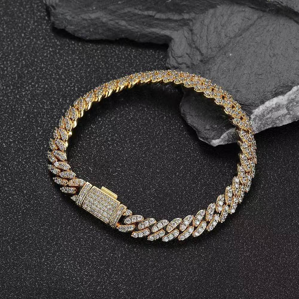 Through the GRA tester, Hip Hop Jewelry 925 sterling silver 8mm frosty VVS Cuban link morganite necklace for men, exudes a sense of sophistication.