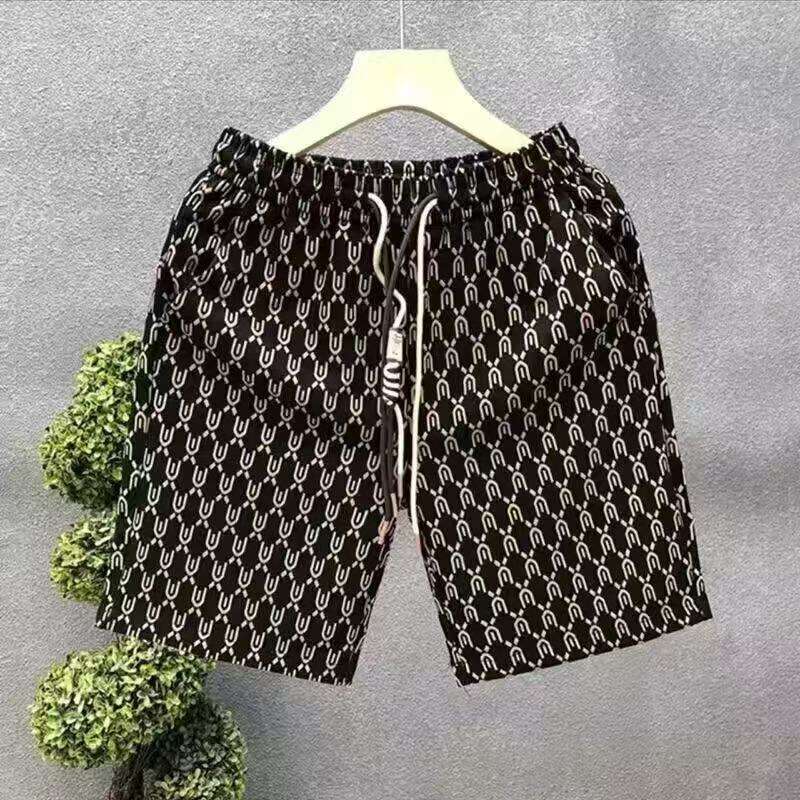 Summer New Men's Shorts, Trendy Brand Casual Beach Shorts, Korean Style Fashionable and Versatile Mid-Thigh Shorts, Breathable and Loose