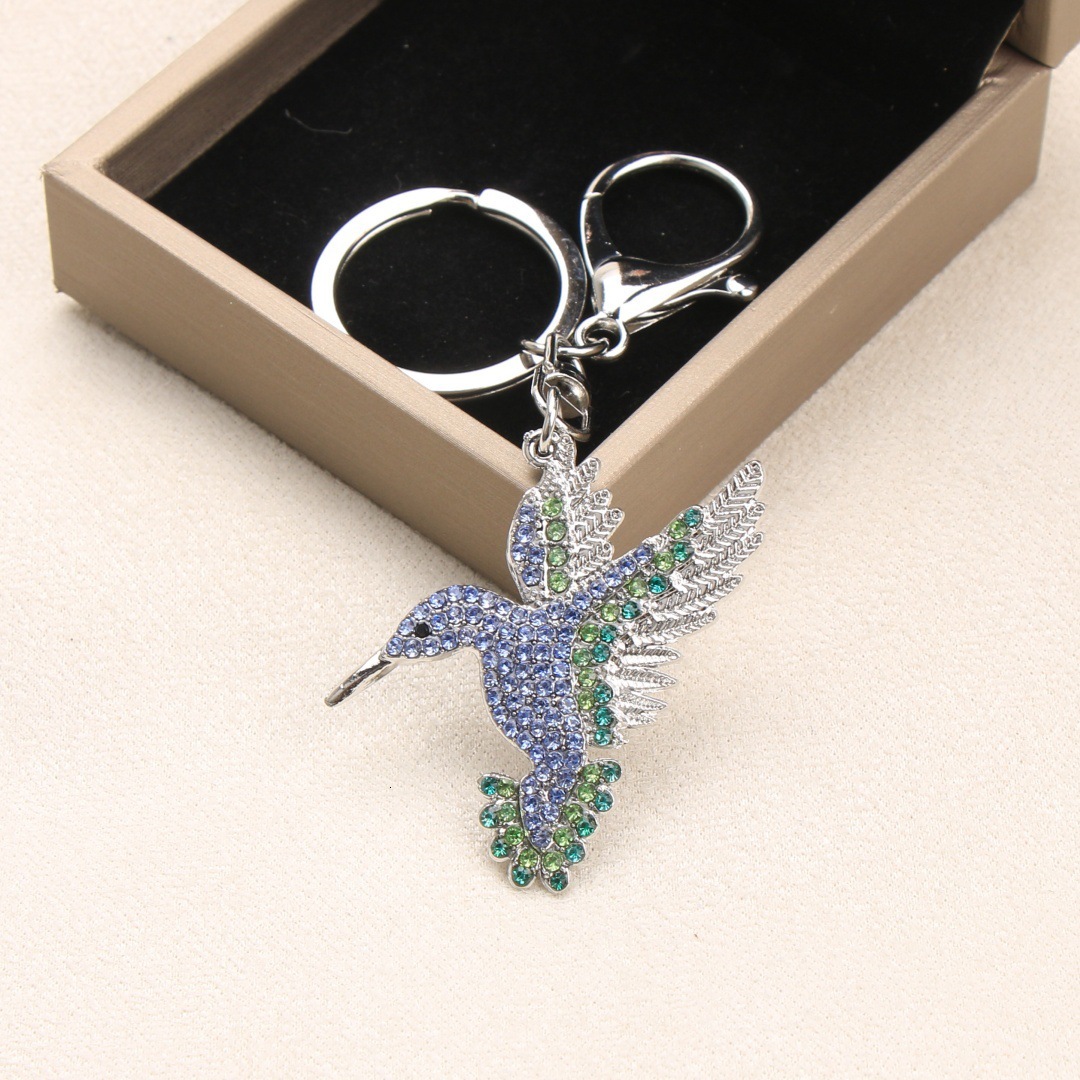 European And American High-End Alloy Rhinestone Hummingbird Keychain Cartoon Animal Keyring Accessories