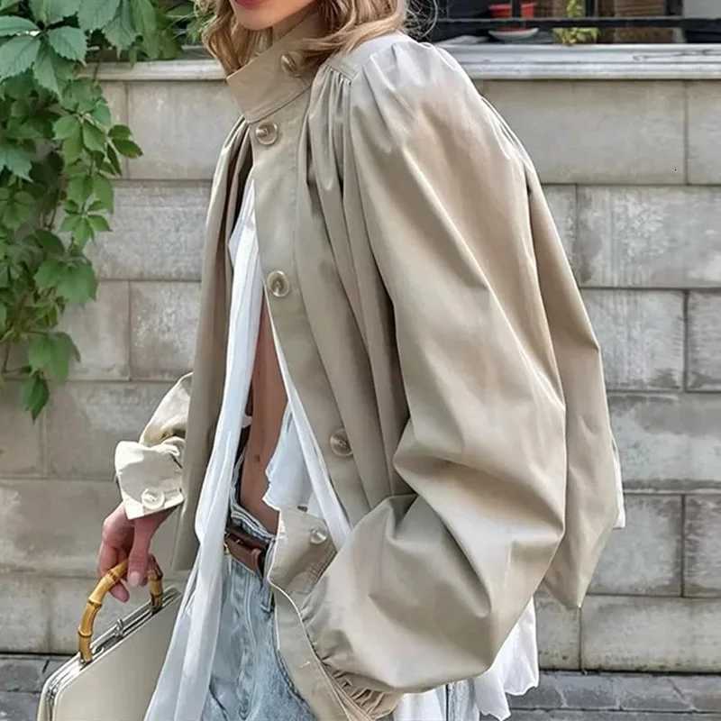Casual Short Jackets Women Loose Chic Pleated Lantern Sleeve Stand Collar Single Breasted Coats Female 2025 Autumn Solid OutwearT260328