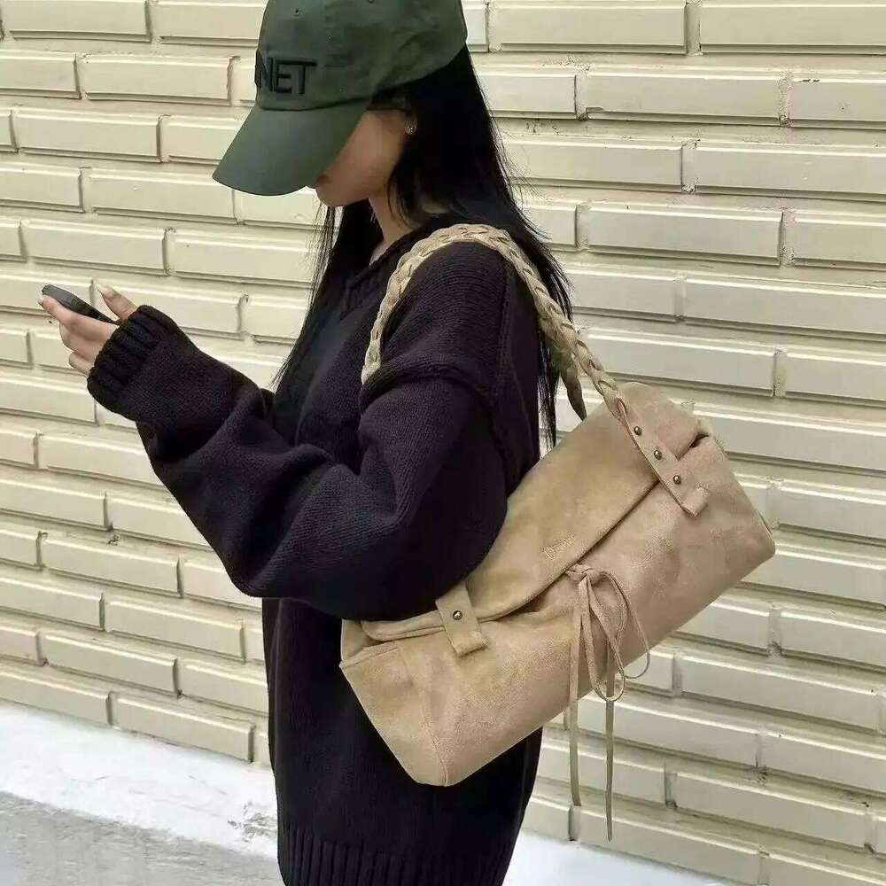 Twisted Strap Shoulder Brushed Suede Tote With Magnetic Clasp Underarm Carry Bag Large Capacity XIU LAI SI