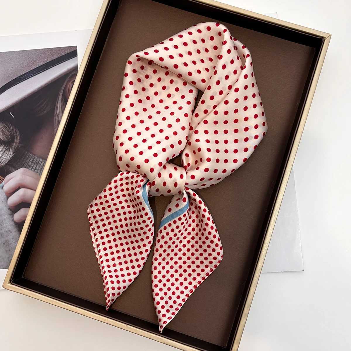 Dot Print Wen Square Scarf Silk Feeling Neckerchief Bandana Lady Spring Shawl Scarves Wrap Kerchief Hair Band Ties X260328