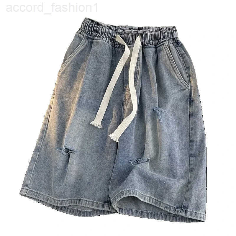 2024 Fashion Summer Mens Korean Style Fashion Hole Five Point Denim Shorts Loose Straight Casual Short Jeans for Men D54 H260330