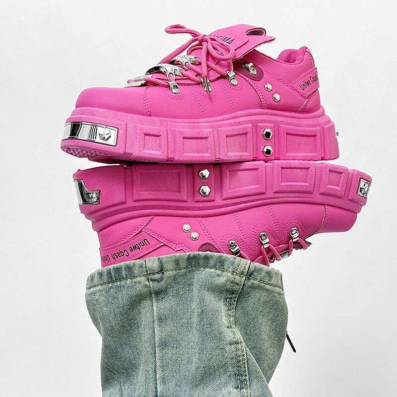 Internet celebrity hit Niche Design Bread Men S Casual Punk Style Skateboard Large Size Skate Shoes
