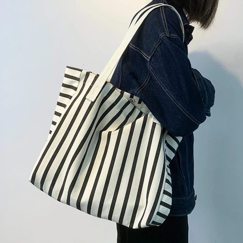 Beach Tote Bag Fashion Women Canvas Summer Large Capacity Striped Shoulder Bag Tote Handbag Shopping Shoulder Bags 260316