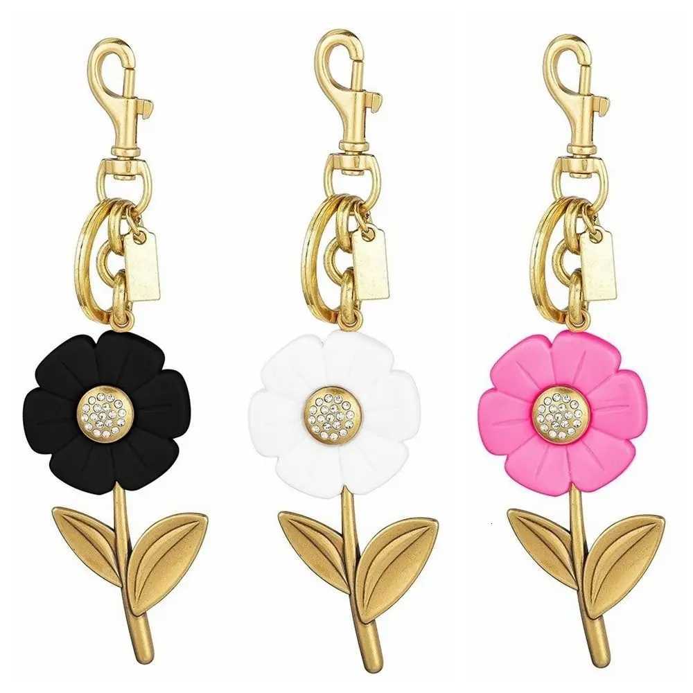 Cute Floral Flower Bag Pendant Alloy Gold Handbag Decor Backpack Decoration Bag Charm Car Key Chain Gifts Z260330