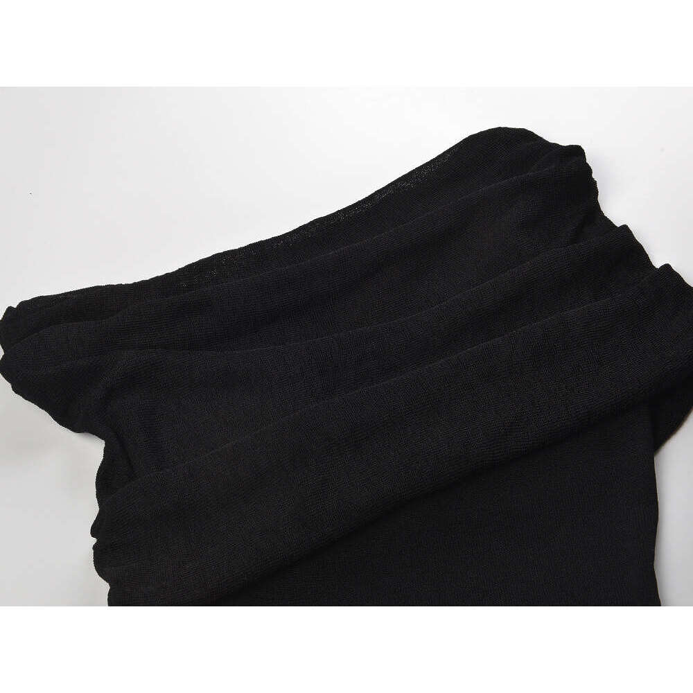 2026 Spring and Summer New Off Shoulder Ruffle FC Sexy Clavicle k30 Show Elegant Fashion Slim Black Top