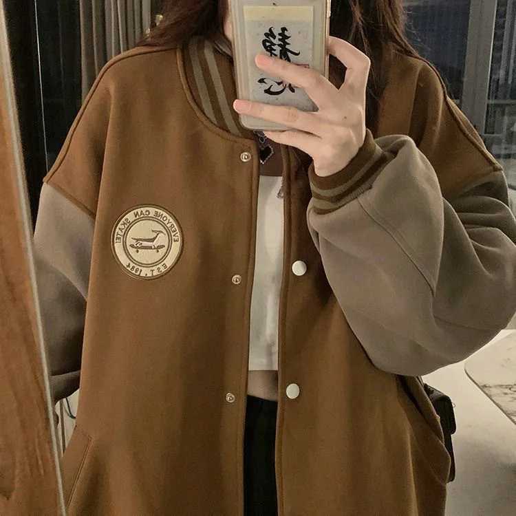 Lazy Style Baseball Jacket for Women in Autumn and Winter Plush and Thickened Fashion Retro Loose Fitting JacketT260328
