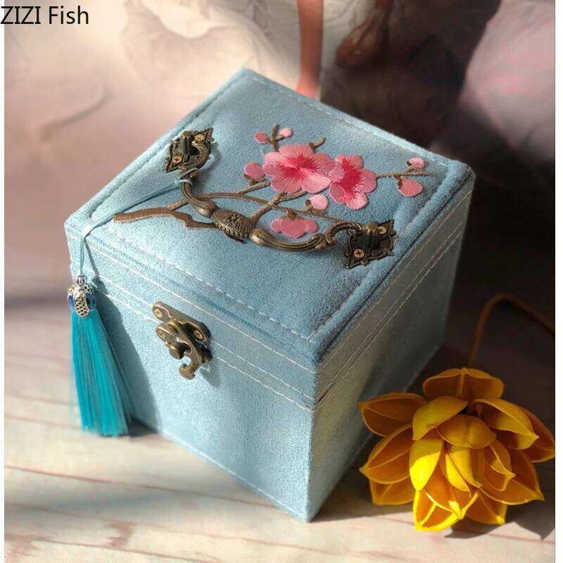 Chinese Embroidery Multiple Styles Three Layers Storage Floral Embroidery Makeup Box Bracelet Jewelry Organizer Earrings Necklace Hanging Rack Clutch 