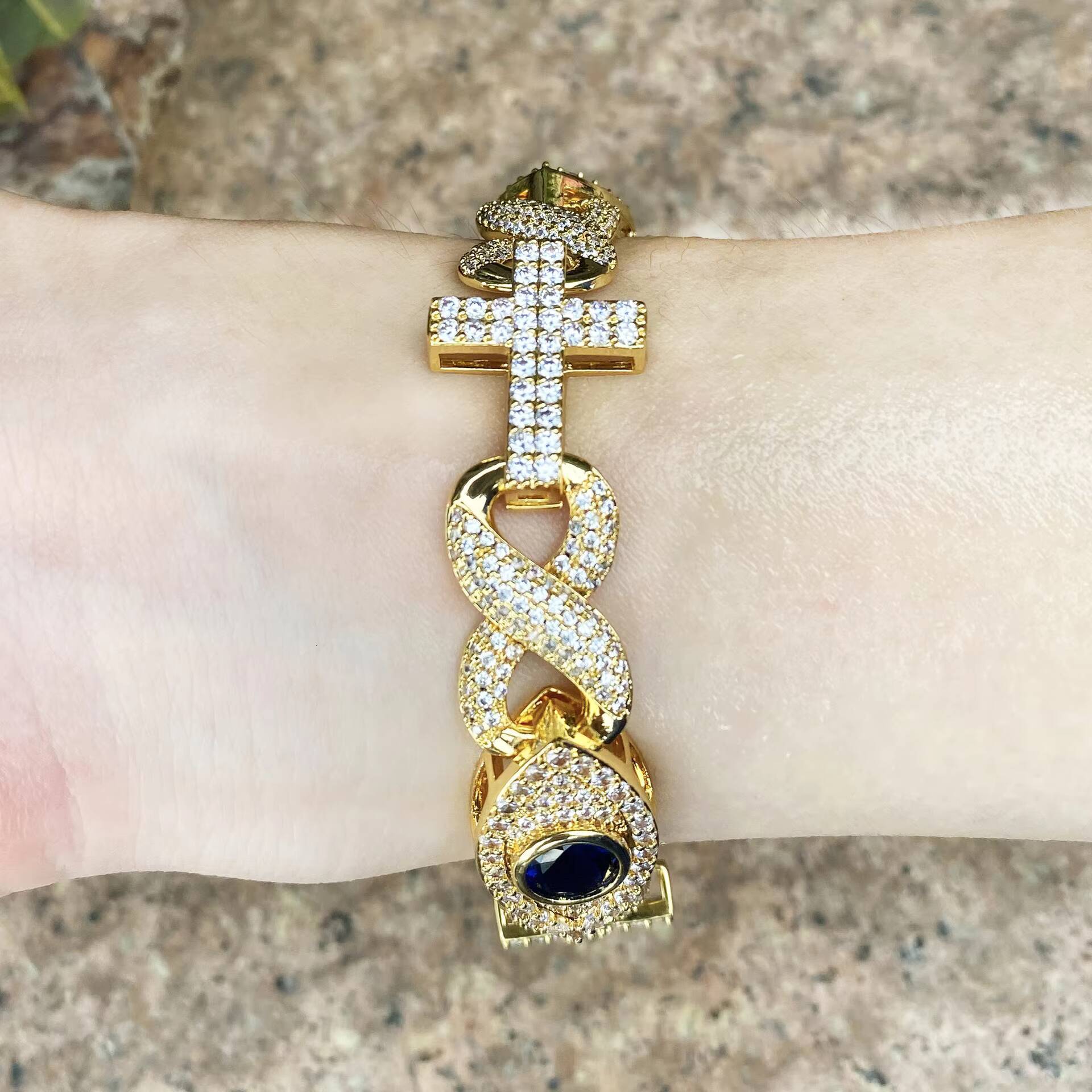 New Arrival Hiphop Fashion Trendy Sparkling Women Brass Moissanite Colorful Eye Cross Link Chain Bracelet