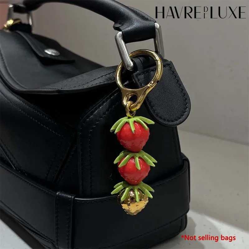 Fruit Flower Charm Mulberry Strawberry Tomato Pea Insect Chamomile Tulip Tree Key Bag Accessories Z260330
