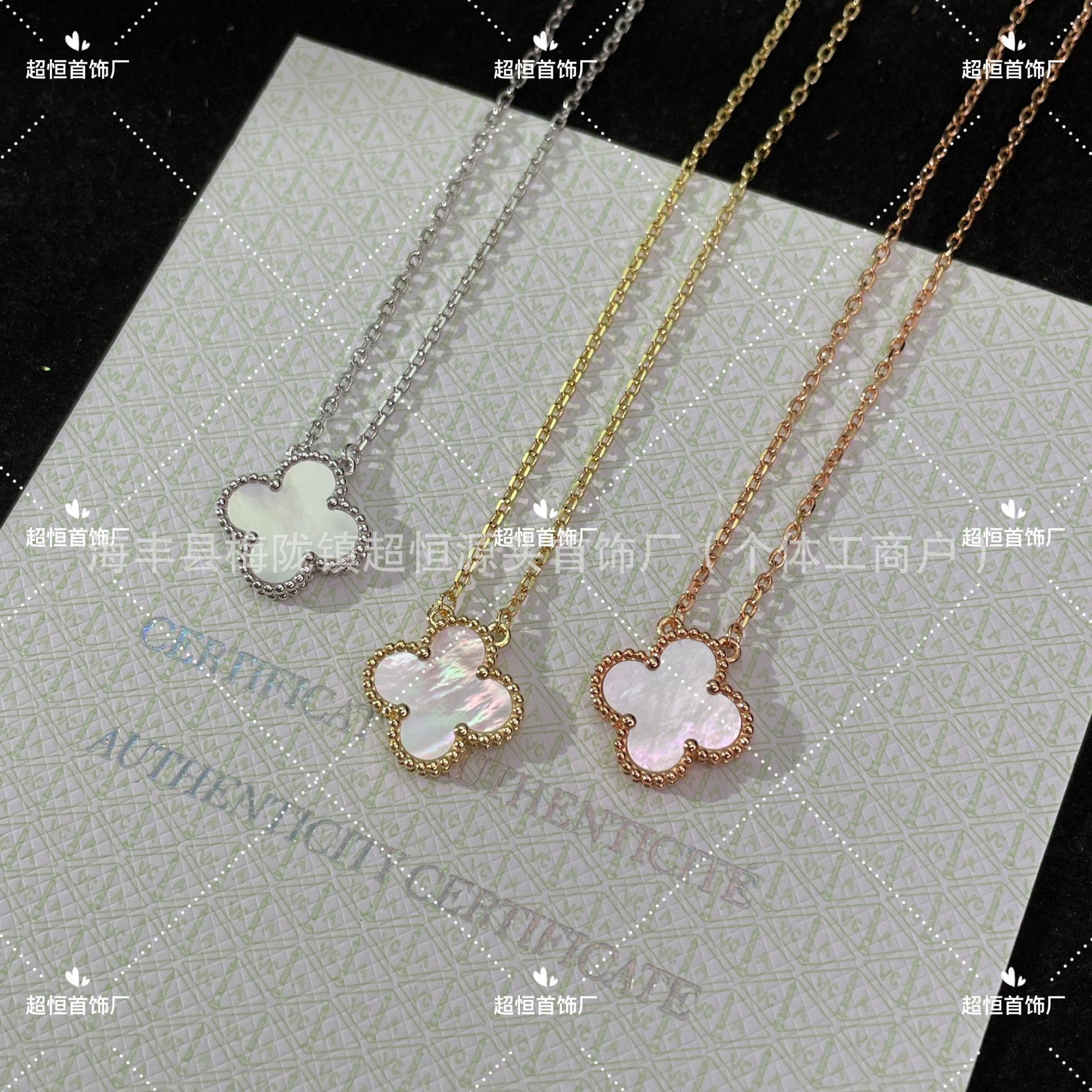 Designer luxury High-end V-gold precision CNC carved 18k rose gold necklace with black and red agate, white mother-of-pearl, and 925 silver plated clo