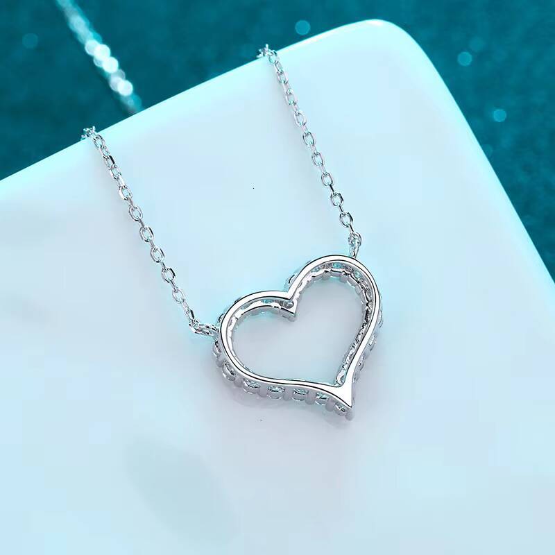 Wholesale Custom Fine Jewelry 925 Sterling Silver Moissanite Heart Pendant Necklace for Women Valentines Day Gifts