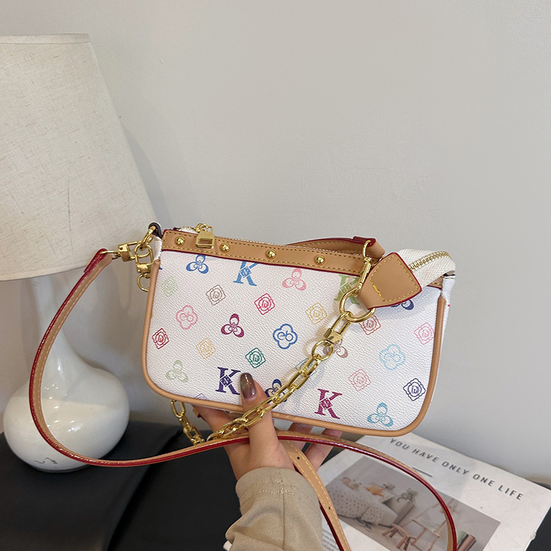 High End Women bags 2026 New Arrival Vintage Print Design Versatile Chain Bag Fashionable Elegant Temperament Shoulder Bag Crossbody Bag