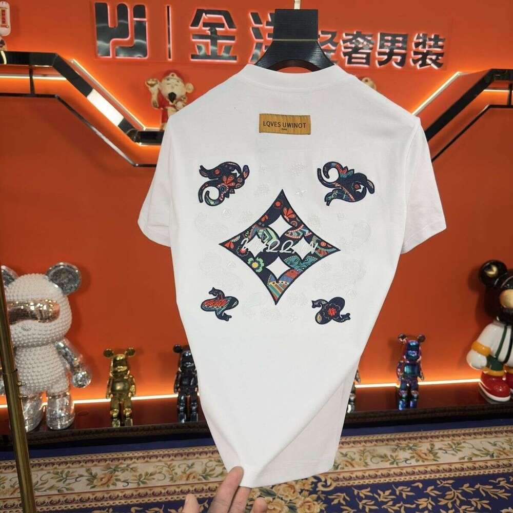 New Men's Round-Neck Embroidered Summer Casual Fashion T-Shirt, Half-Sleeve Top, Trendy Brand Versatile Short-Sleeve Shirt Asia Size