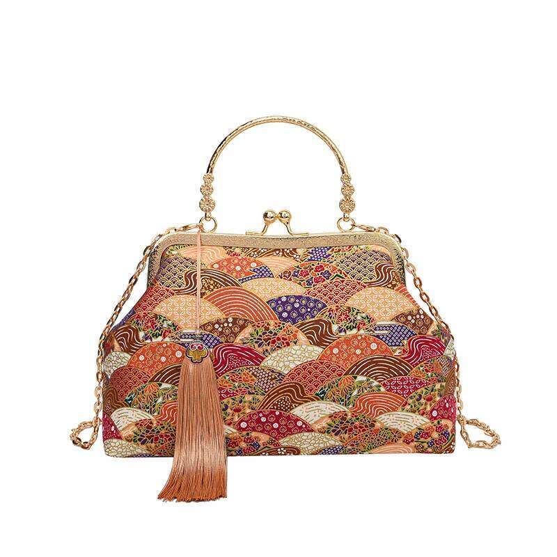 Chinese Embroidery Vintage Embroidered Women's Shoulder Bags Elegant Metal Top Handle Purse With Adjustable Chain Strap Party Clutch Handbag Wall