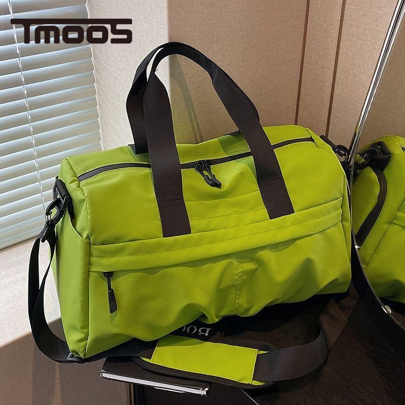 fashion handbag for short trips, 2026 new model, stylish, large-capacity, lightweight crossbody gym storage bag, travel bag