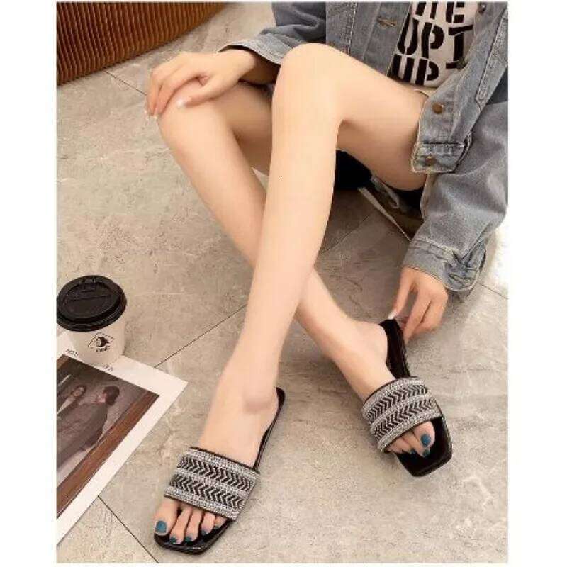 Summer Rhinestone Women Sandals Pearl Cross Fashion Ladies Slippers Luxury Designers Outdoor Beach Comfort Slides Shoes