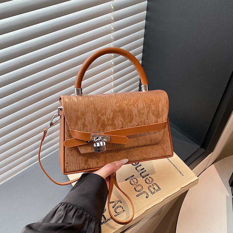 This year's popular for women 2026 new fashion versatile crossbody spring and summer handbags small square bags