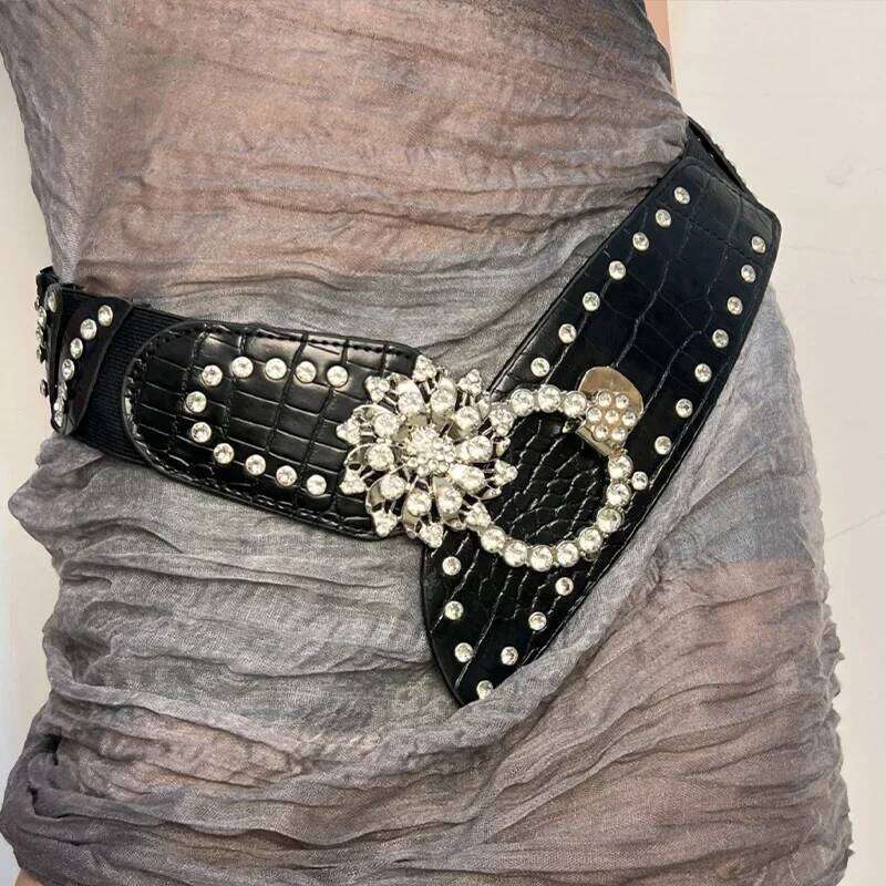Rhinestone Splicing Wide Waistband Women Sexy Belts Bling Vintage Flower Punk Metal Buckle Y2k PU Leather Belt Skirt Accessories Chunjinqiuli