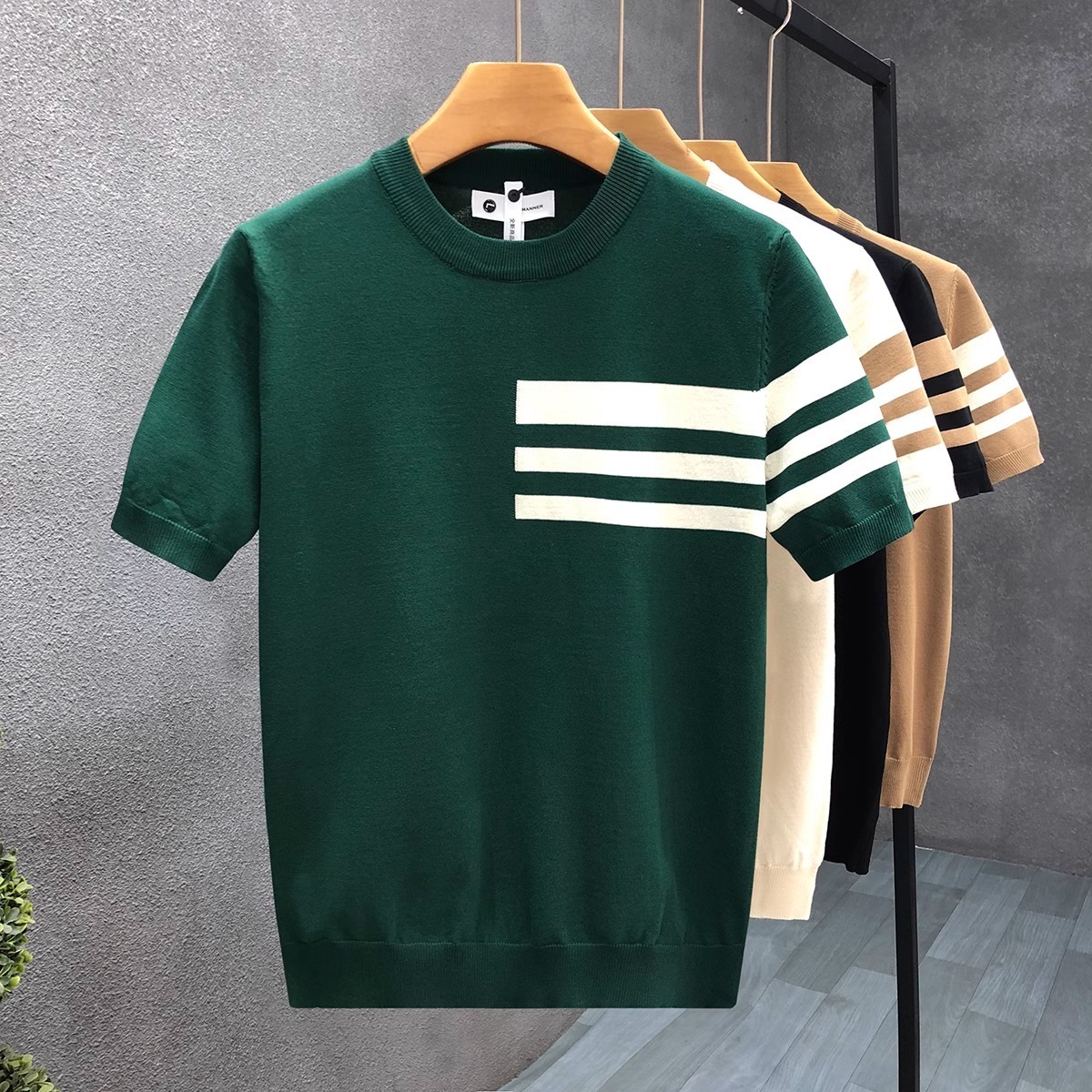 Luxury Mens Designer T Shirt Tops Ice Silk Knitted Short Sleeves T Shirt Striped Slim Fit Men Clothings Street Clothes High quality Fashion Tees Busin