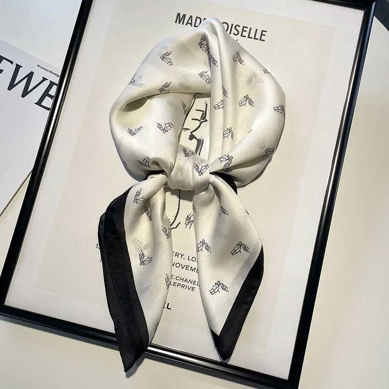 70cm Vintage Print Silk Scarf Elegant Fashion Neck Scarf for Wen Versatile Off Accessory Retro Style Tie X260328