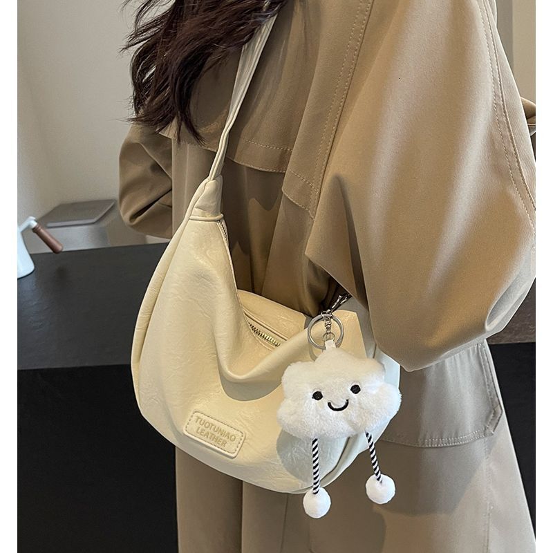Niche women's underarm 2024 new fashion retro dumpling with a high-end feel, versatile shoulder and crossbody bag