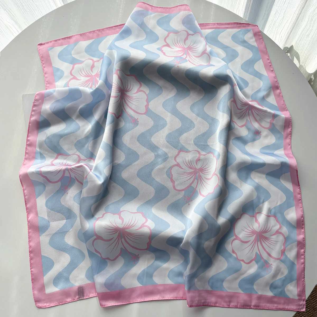 Fashion Floral Print Scarf Silk Imitation Scarf Wen Square Hairbands Foard Fem Bandana Neck Kerchief bands 2026 New X260328
