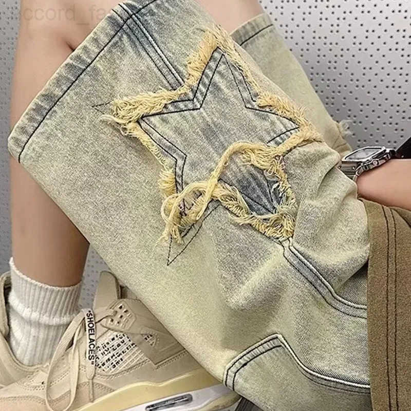 Star Patchwork Yellow Clay Color Jeans Summer Men Denim Shorts Trendy Streetwear Five-point Pants Straight Jeans Shorts H260330