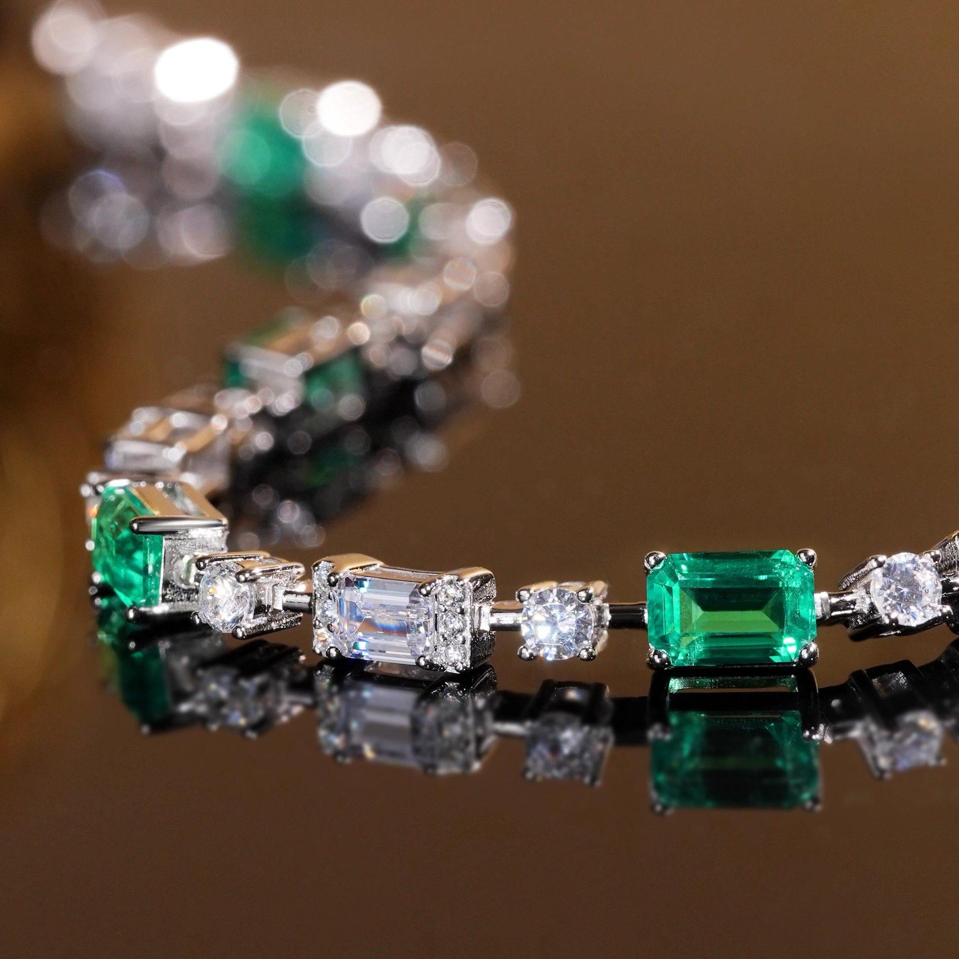 Delicate Wedding Bracelets luxury Jewelry 18K White Gold Fill Princess Cut Emerald CZ Diamond Handmade Crystal Party Women Bridal Bangle For Her Gift