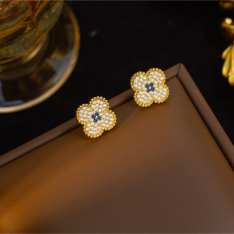 Designer luxury earrings, ring, light high-end feel,personalized stylish accessories wholesale