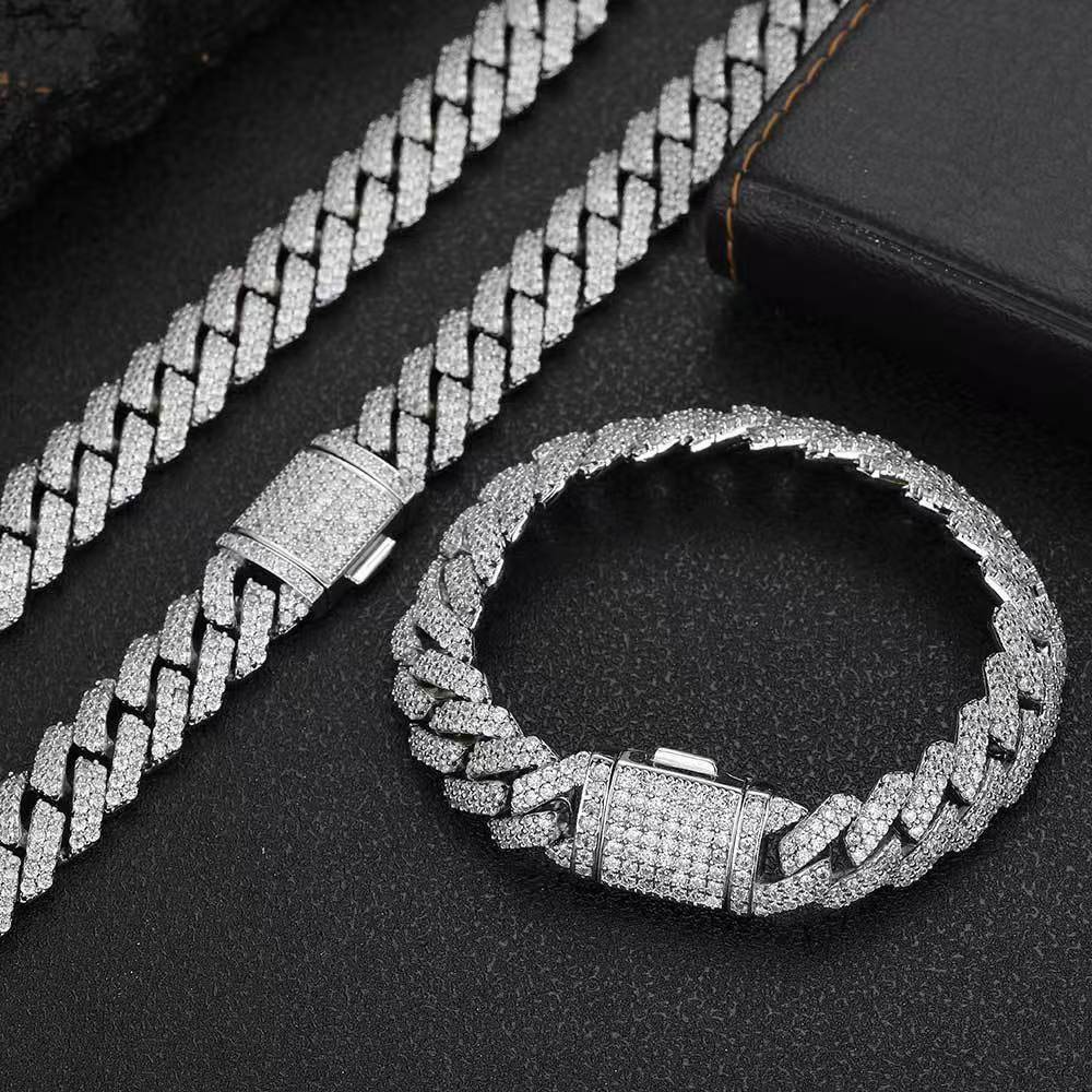 Hip-hop trend 20mm sapphire Cuban necklace. Passed GRA test. VVS diamond. Men's high-end style. Hip-hop rapper.