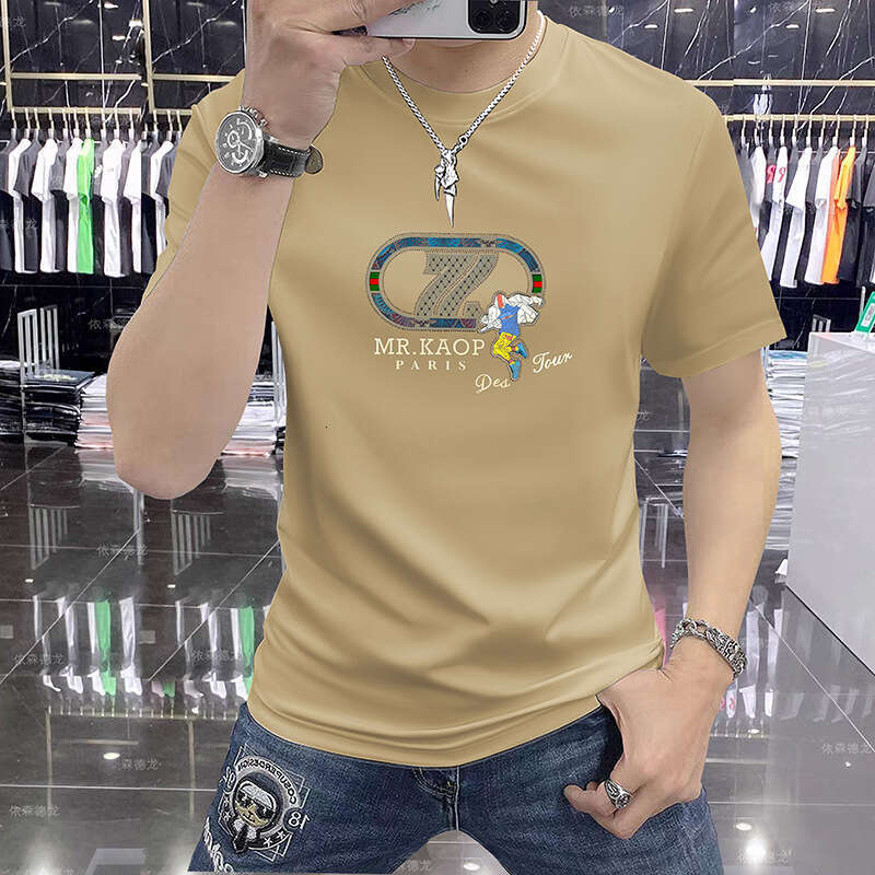 Light luxury European-style men's short-sleeve round-neck T-shirt, fashionable versatile, fitted design with rhinestone embellishments and 3D res