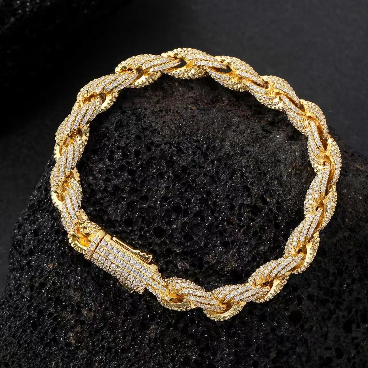 European and American hip-hop men's necklace - Morganite set with diamonds 10mm twisted necklace. New style, thick and exaggerated.