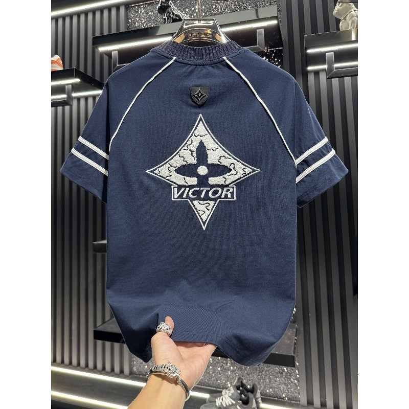 High-quality men's T-shirts 2026 Summer New Fashion American High Street Geometric Pattern Short Sleeve T-Shirt for Men, Round Neck Loose Fit Tre