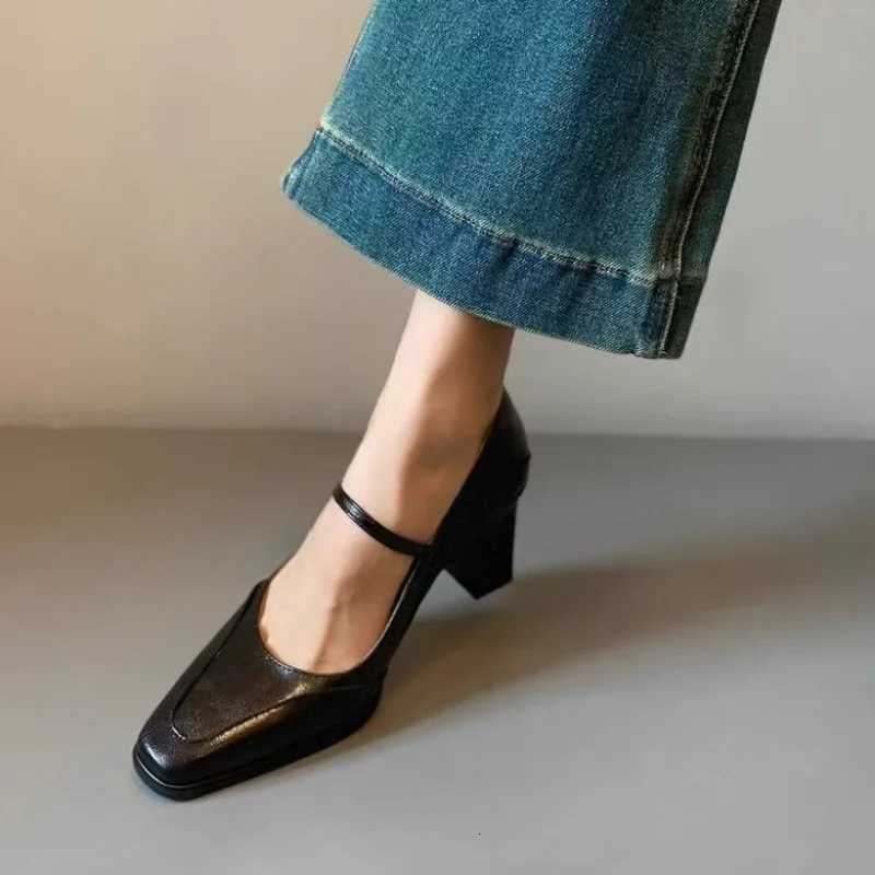 2026 New Heeled Shoes Woman Retro Shallow Mouth High Heel Mary Jane Shoes Square Head Pumps Fashion Heels for Ladies Z260330
