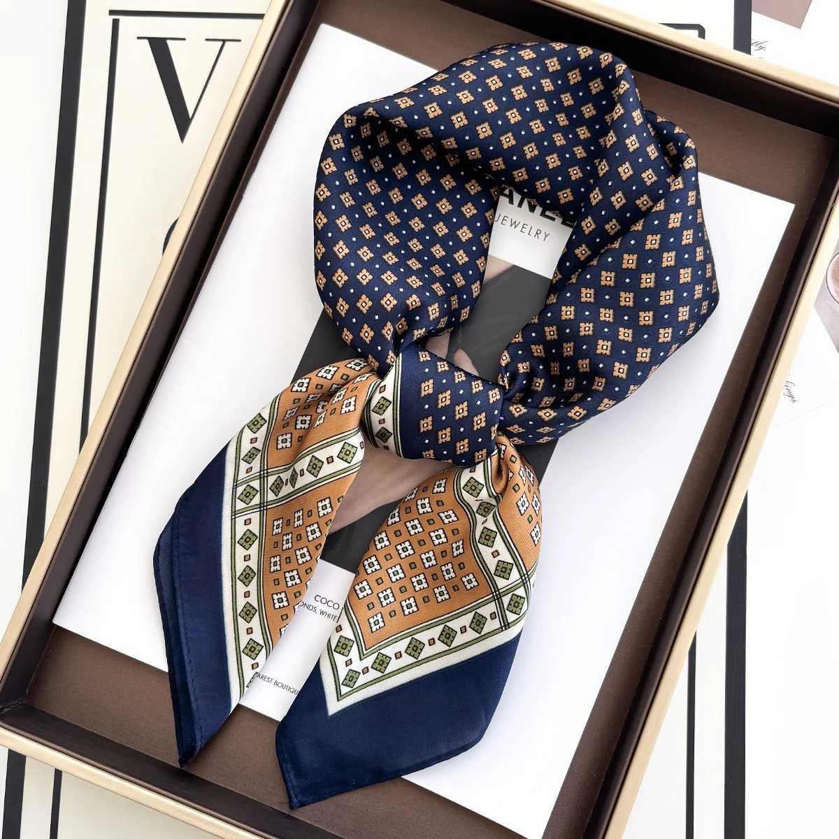 Luxury Rose Print Brand Scarves Soft Satin Square Scarves Neckerchief Wen Shawls Hijab Scarf Bandana 70X70CM X260328
