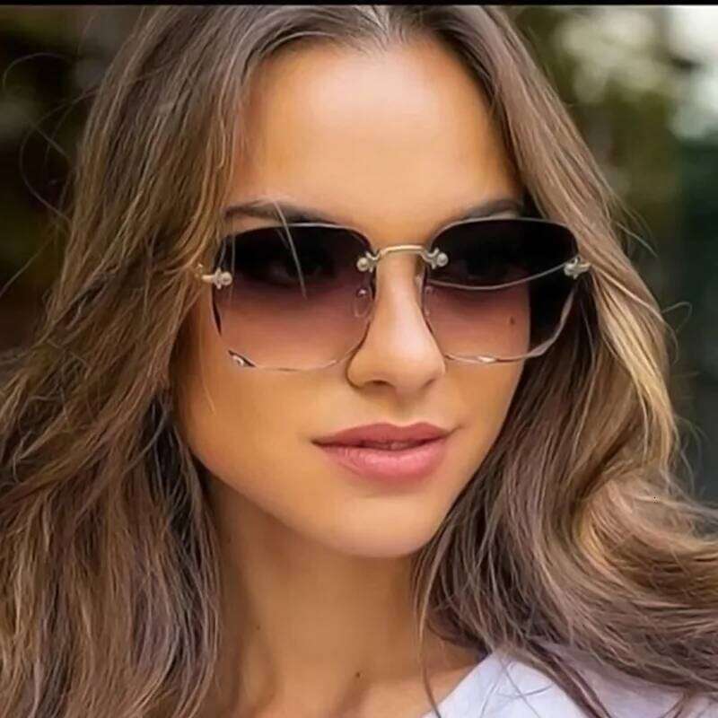 Square Rimless Sunglasses Women Luxury Brand Designer Summer Red Glasses Fashion Sun glasses For Men UV400 Shades Oculos 26Y0330