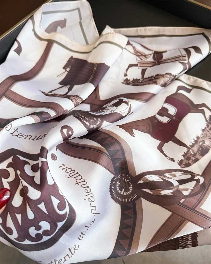 Horse Chain Silk Scarf For Wen Luxury Decorate Scarfs Neckerchief Fem Neck Tie Soft Hijab Foard Hairband For Travel X260328