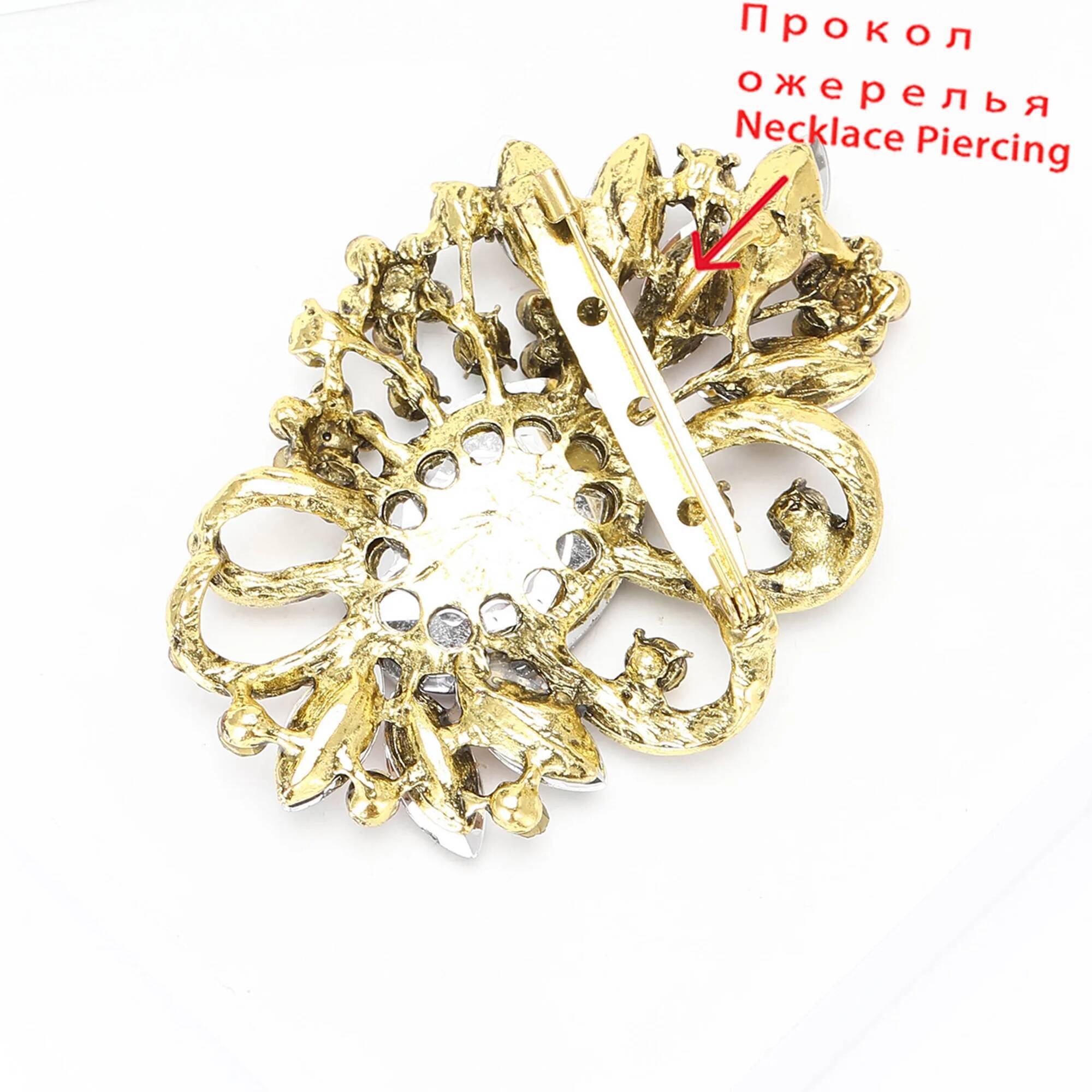 Luxury Rhinestone Crystal Flower Brooches for Women Unisex Creativity Pins Banquets Party Backpack Gifts Jewelry Accessories