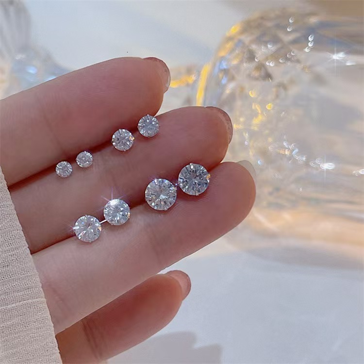 S925 Four-Prong Super Sparkling Zircon Simple Elegant Niche Versatile High-End Anti-Allergy Women's Exquisite Earrings