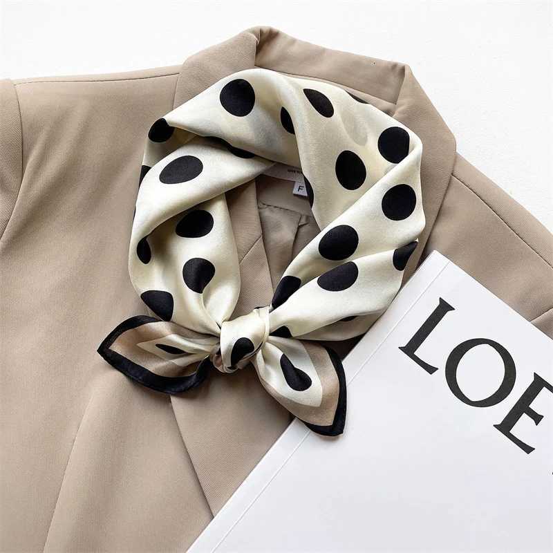 2024 New Pure Silk Scarf Small Square Fashion Lady Neck Hair Band Women Foulard Female Bandana Fashion Tie Print Neckerchief Z260330