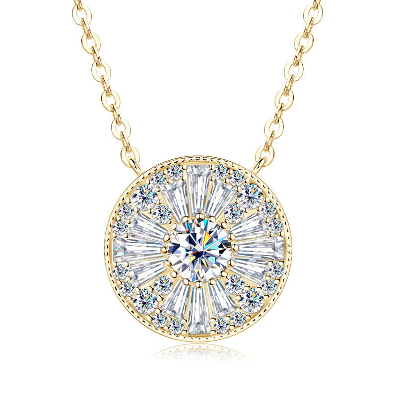Ins-style Moissanite Round Pendant Fashionable Women's Accessories For Daily Commuting, High-end Niche Electroplated K Gold Necklace