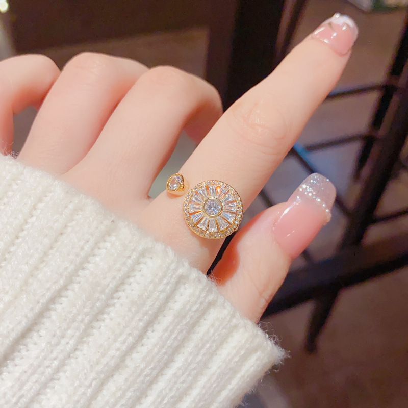 Celebrity Rotating Index Finger Rotatable For Women Niche Personality Fashion Light Luxury Open Ring
