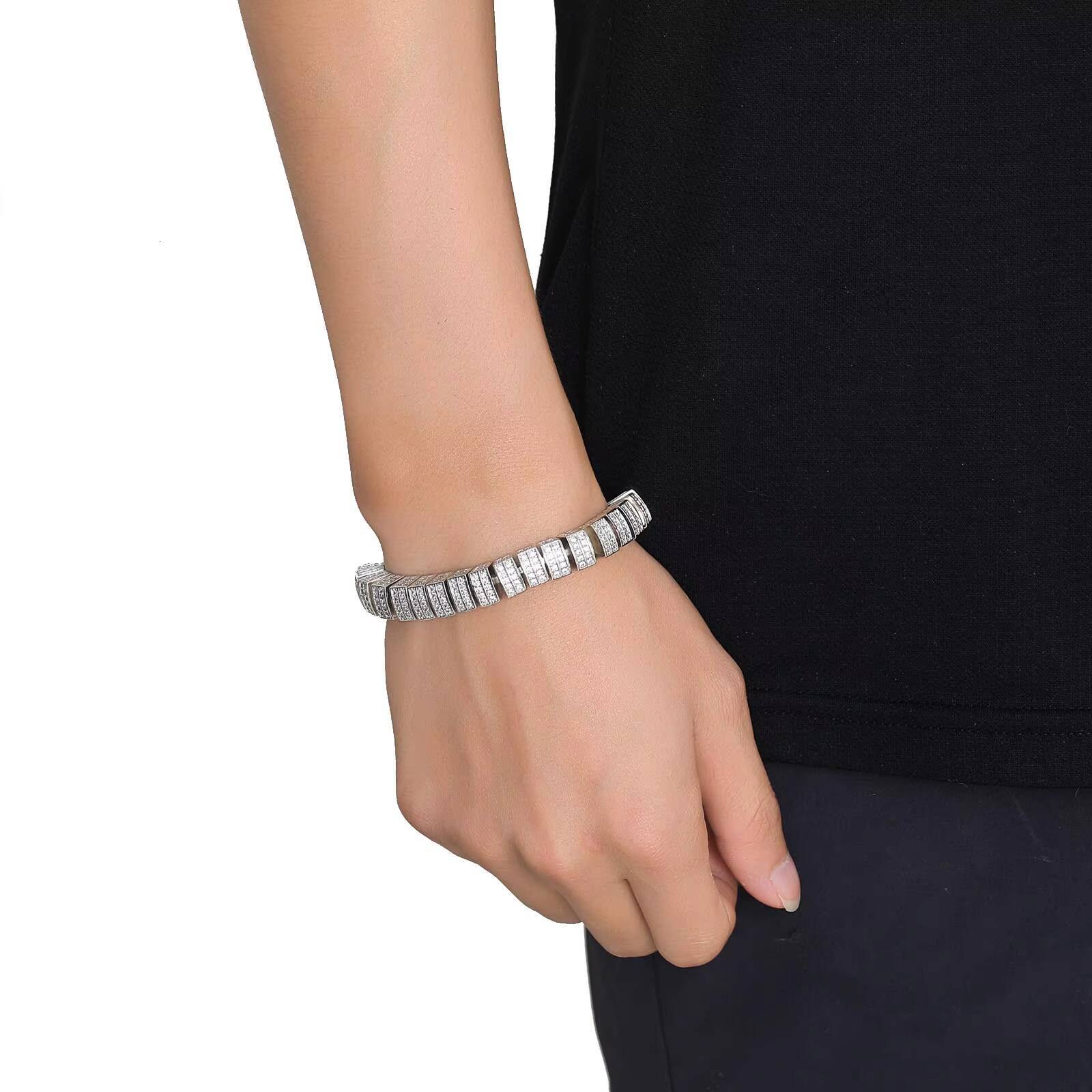 New 10mm Chain Hip Hop Bracelet with Micro Inlaid Moissanite Cuban Chain Personalized Trendy Brand Mens Chain Accessory Gift